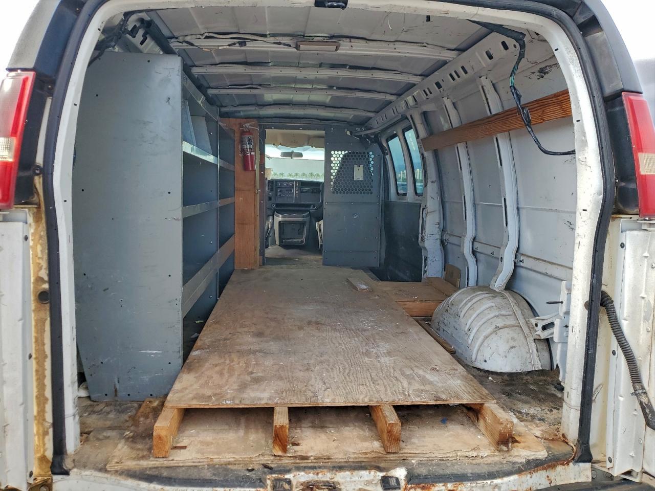 2007 Chevrolet Express G3500 Delivery Van VIN: 1GCHG39V671117634 Lot: 90980305