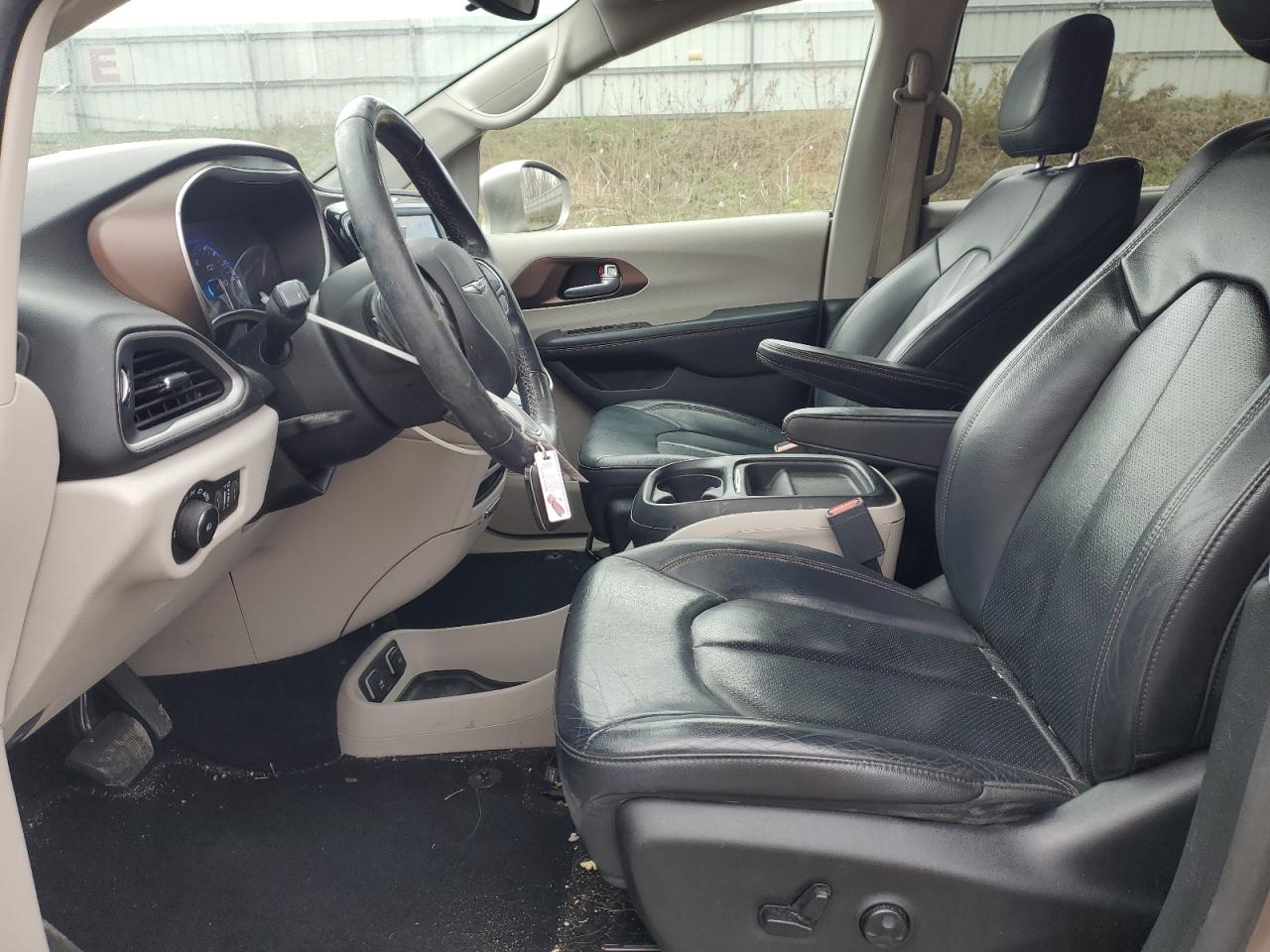 2018 Chrysler Pacifica Touring L VIN: 2C4RC1BGXJR114304 Lot: 92047345