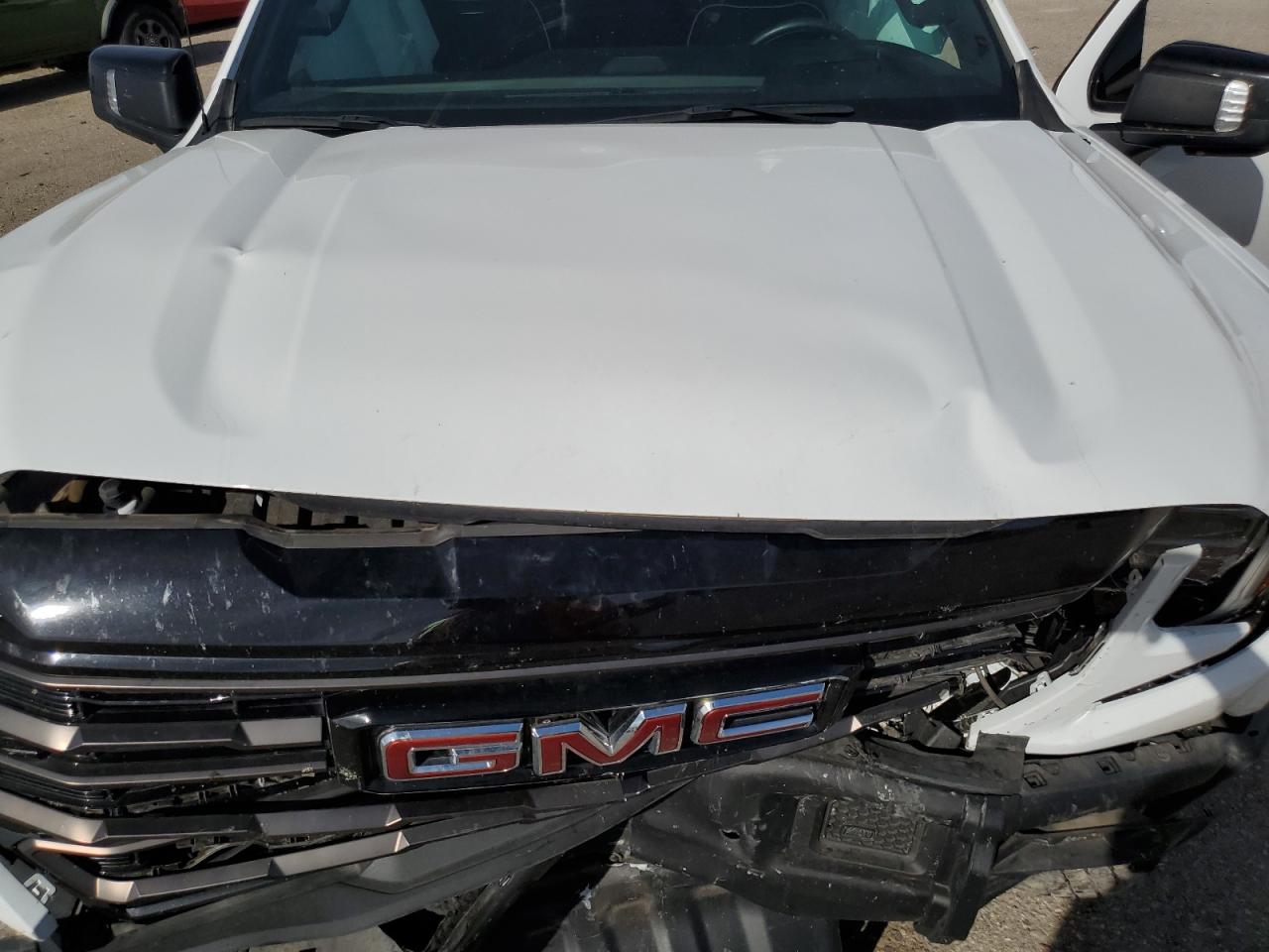 2024 GMC Sierra K1500 At4X VIN: 3GTUUFE86RG263240 Lot: 93070245