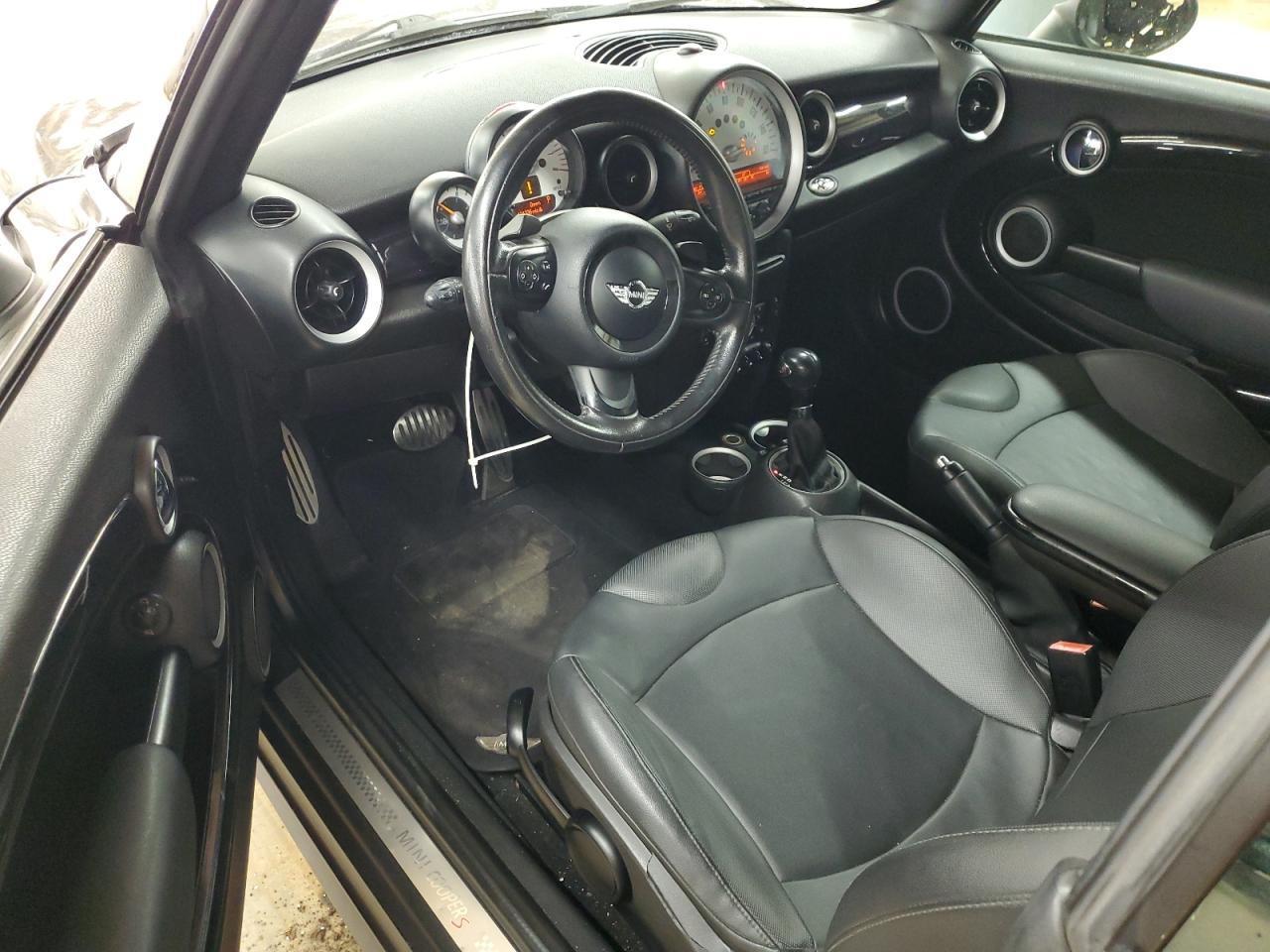 2011 Mini Cooper S VIN: WMWZP3C53BTX82644 Lot: 93196615