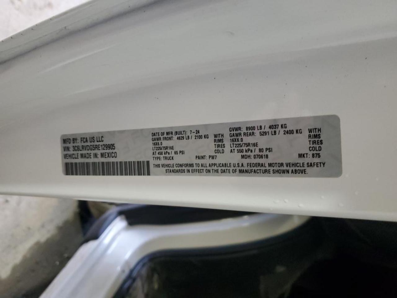 2024 Ram Promaster 2500 Utility / Service Van VIN: 3C6LRVDG5RE129905 Lot: 90584845