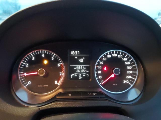 2011 VOLKSWAGEN POLO