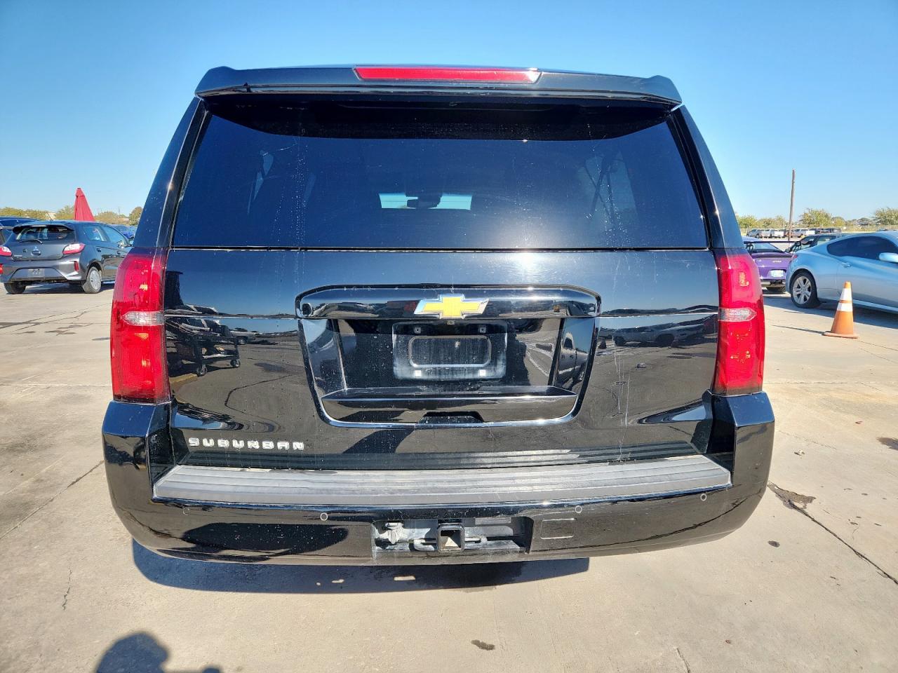 2019 Chevrolet Suburban C1500 Lt VIN: 1GNSCHKC5KR400101 Lot: 92127665