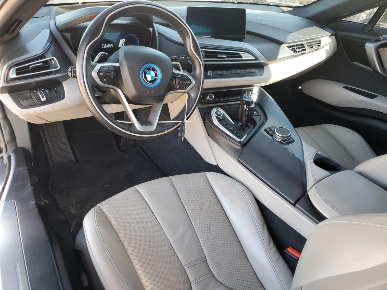 Фото: WBY2Z2C52FV392684