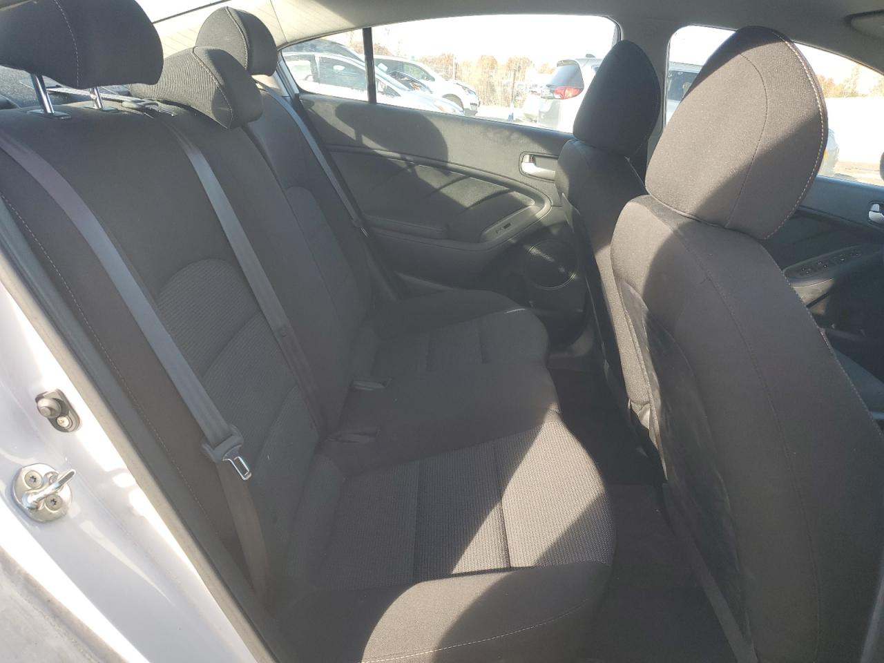 2018 Kia Forte Lx VIN: 3KPFK4A78JE241594 Lot: 92419545