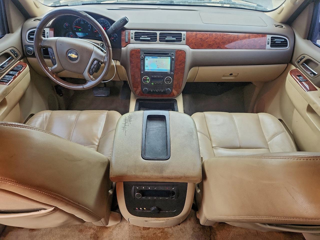 2014 Chevrolet Suburban C1500 Lt VIN: 1GNSCJE04ER178678 Lot: 93516575