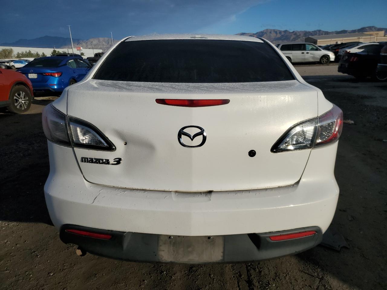 2011 Mazda 3 I VIN: JM1BL1UG4B1401528 Lot: 93346625