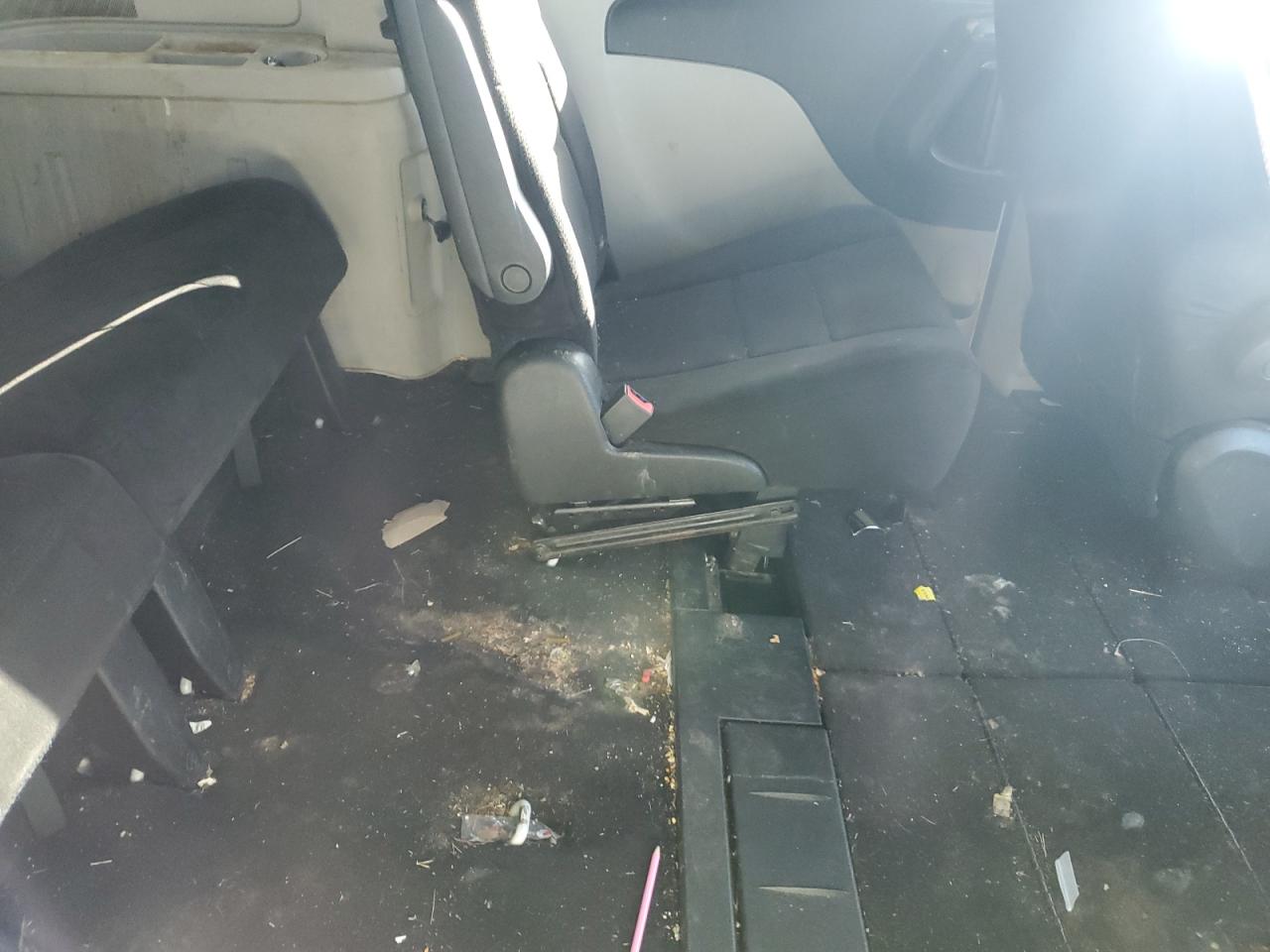 2012 Dodge Grand Caravan Sxt VIN: 2C4RDGCG1CR395281 Lot: 91822635