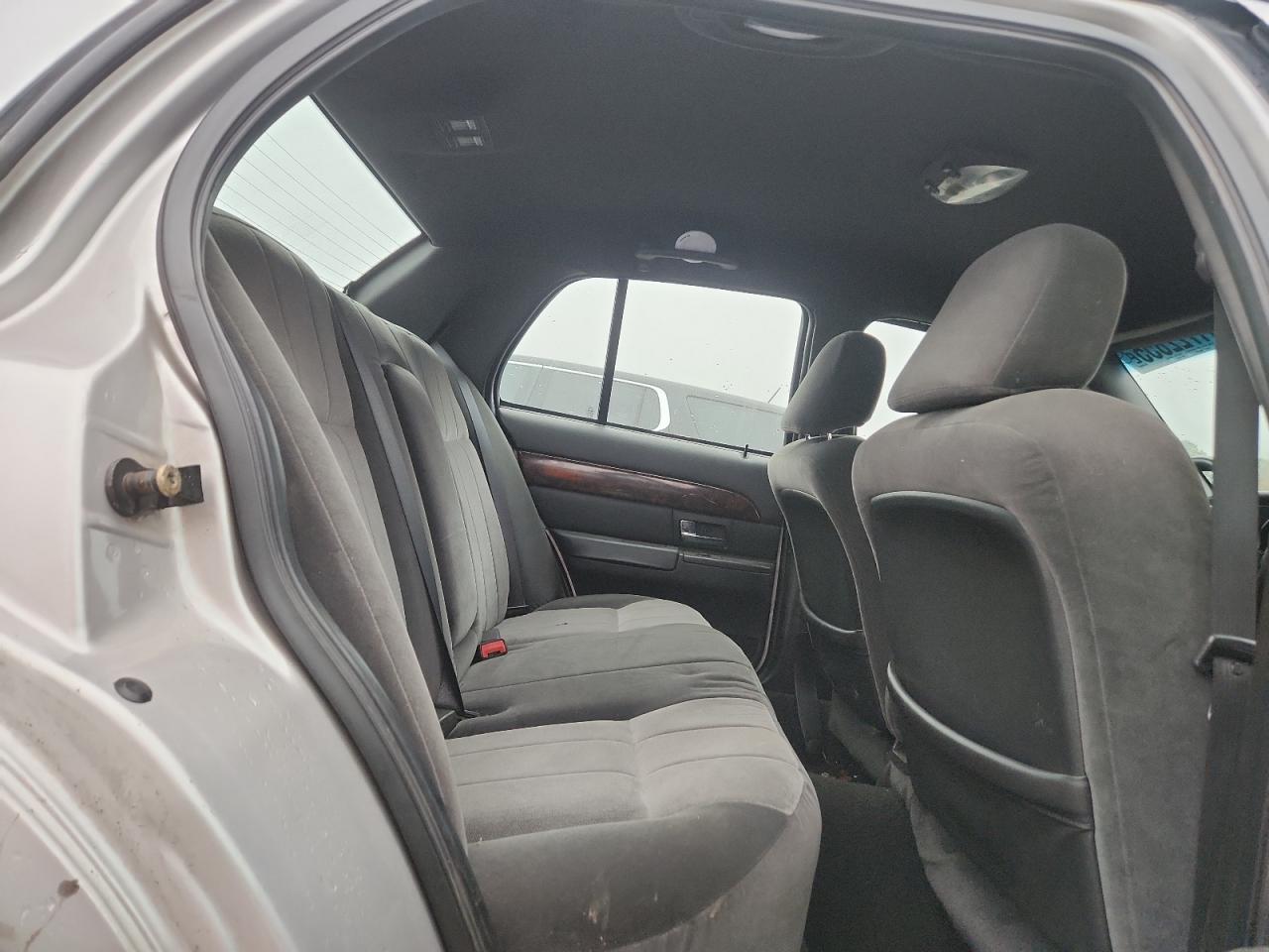 2005 Mercury Grand Marquis Gs VIN: 2MEFM74W65X631624 Lot: 91722855