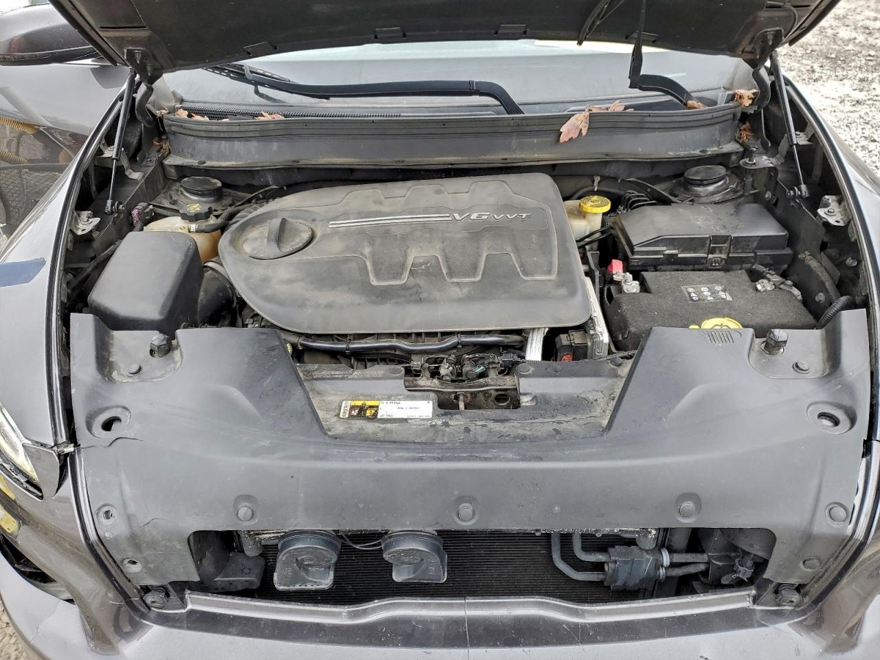 2016 Jeep Cherokee Latitude VIN: 1C4PJMCS1GW245445 Lot: 92267015