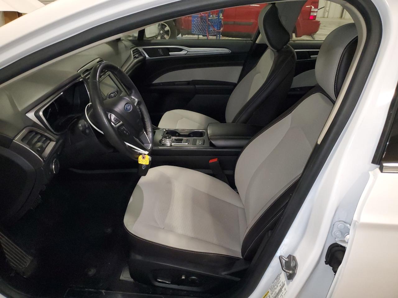 2020 Ford Fusion Se VIN: 3FA6P0HD3LR230686 Lot: 93750425