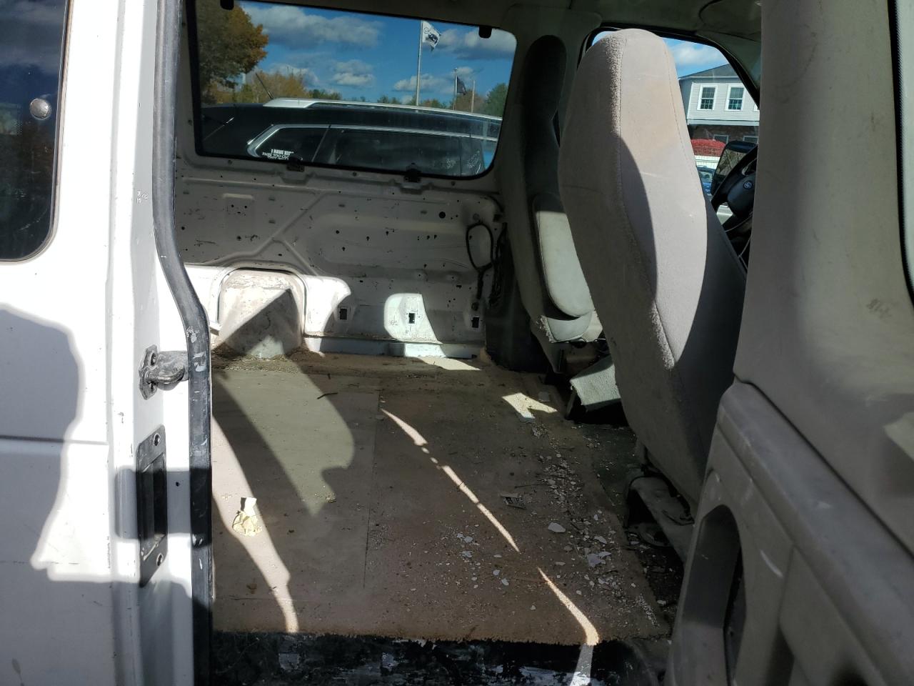 2005 Ford Econoline E350 Super Duty Wagon VIN: 1FBNE31L75HB38083 Lot: 91404715