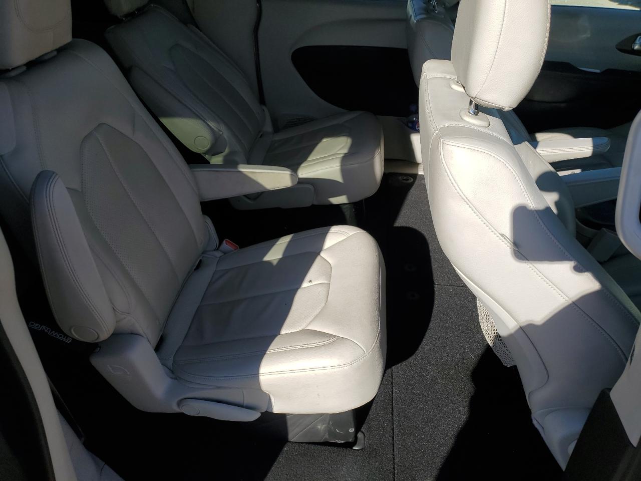 2018 Chrysler Pacifica Touring L VIN: 2C4RC1BG6JR306562 Lot: 91841865