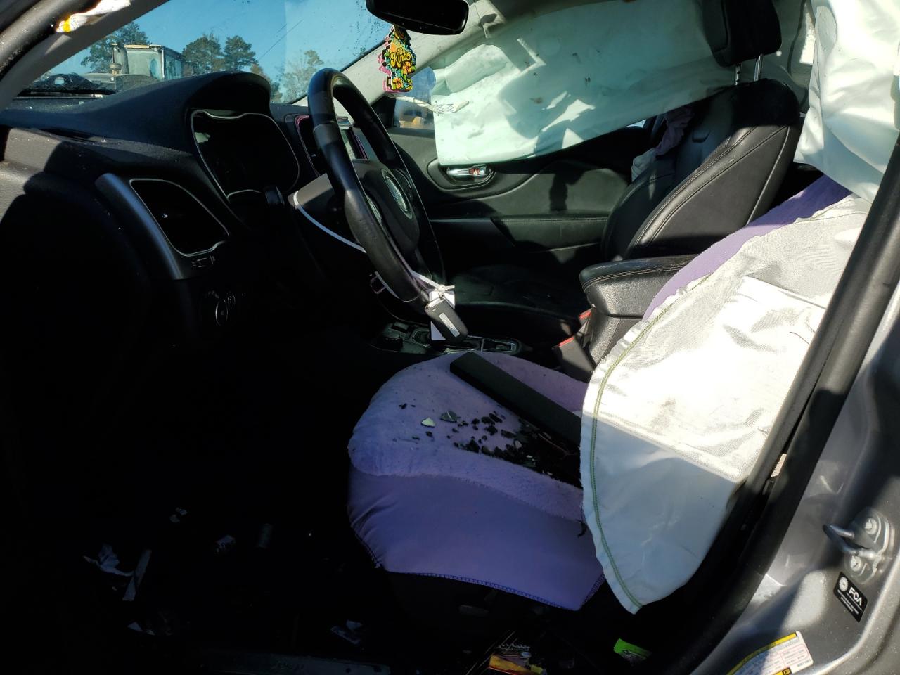 2021 Jeep Cherokee Limited VIN: 1C4PJMDX4MD211081 Lot: 92683275