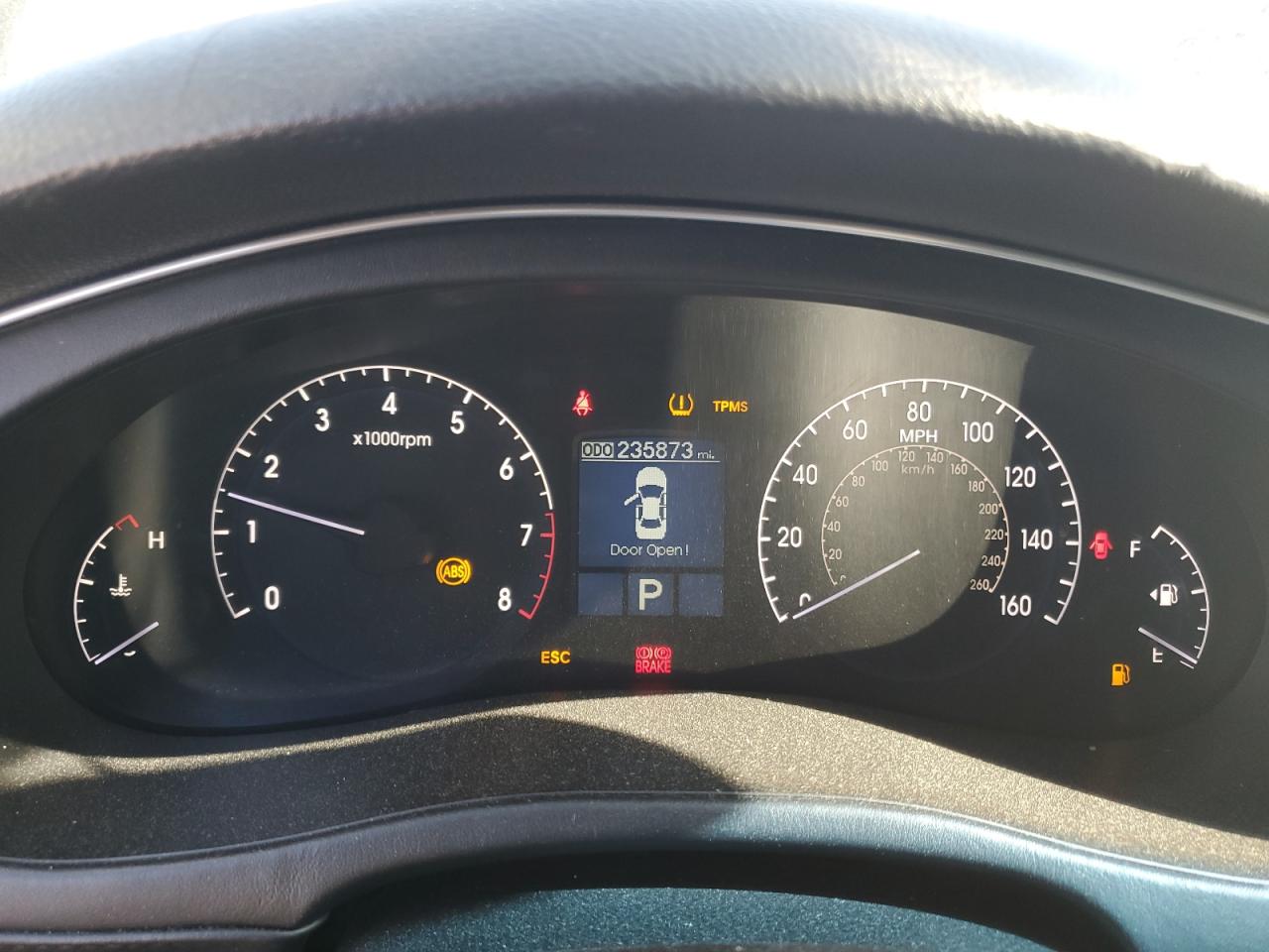 2012 Hyundai Genesis 3.8L VIN: KMHGC4DD4CU154360 Lot: 93102255