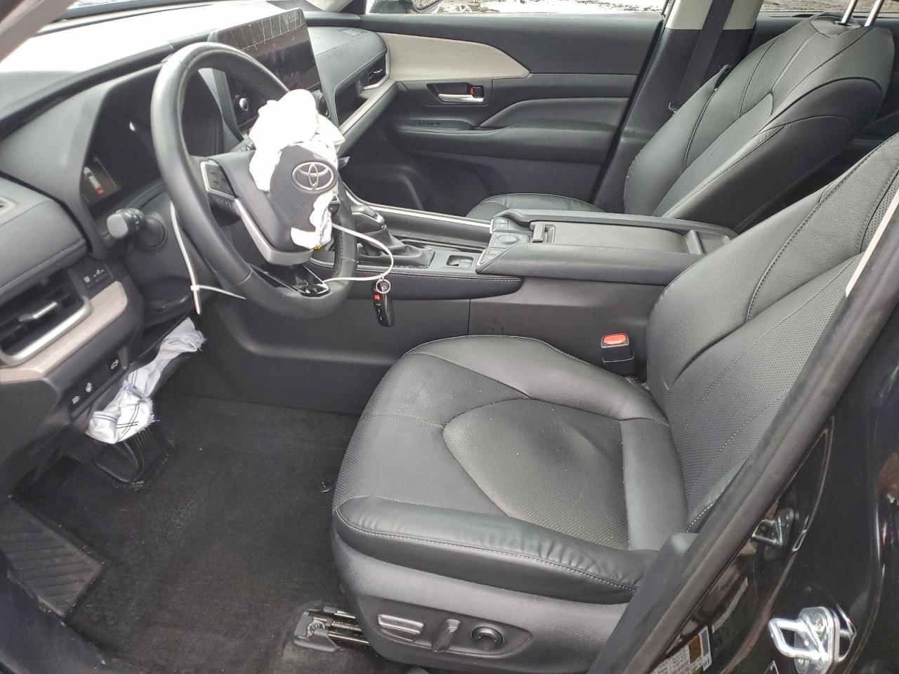 2024 Toyota Grand Highlander Xle VIN: 5TDAAAB53RS044584 Lot: 94292155