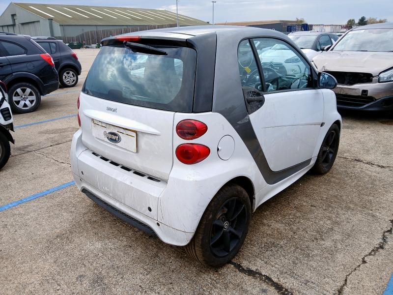 2014 SMART FORTWO COUPE GRANDSTYLE 2DR SOFTOUCH AUTO 84