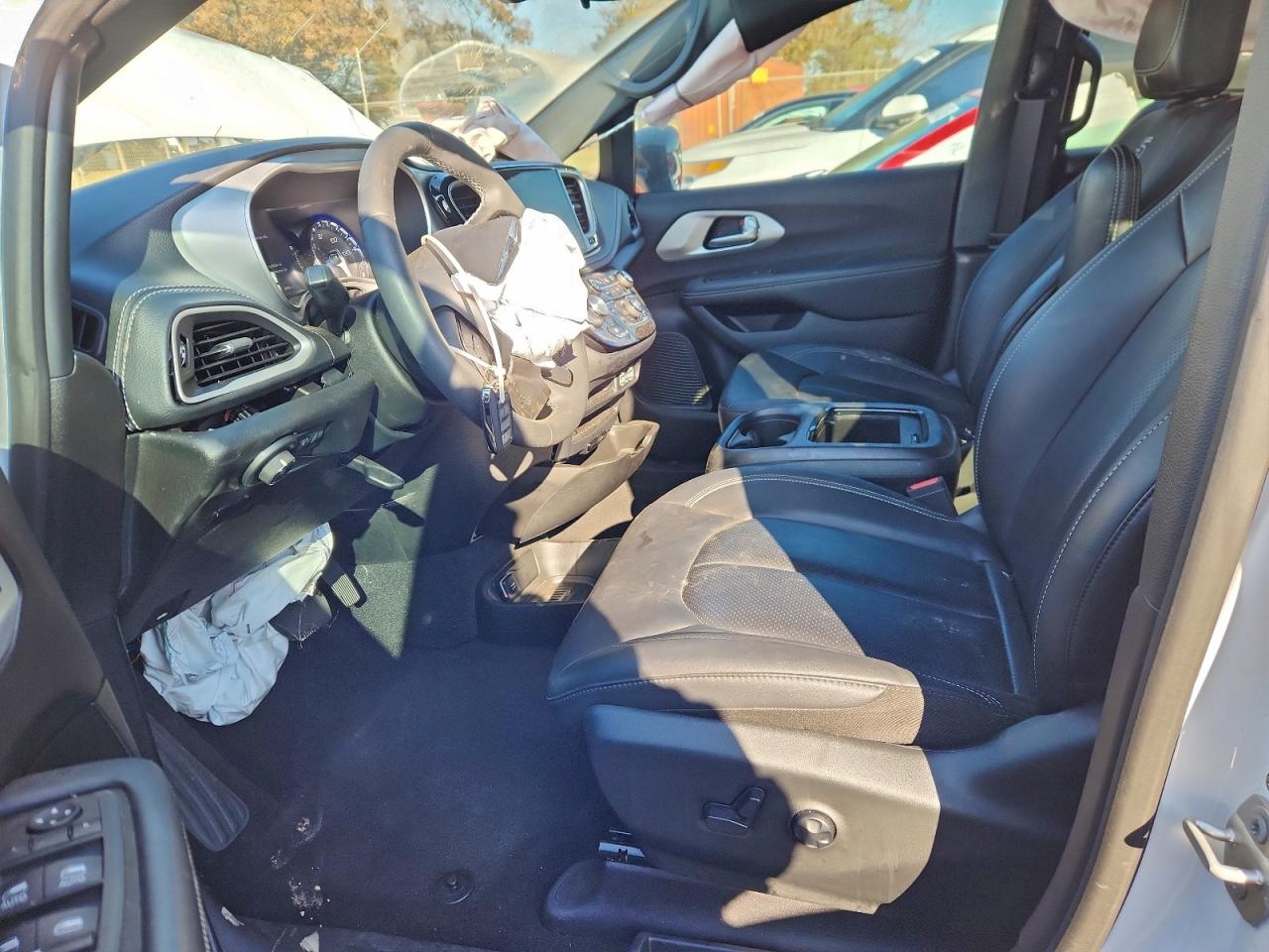 2024 Chrysler Pacifica Touring L VIN: 2C4RC1BG9RR107386 Lot: 93191595