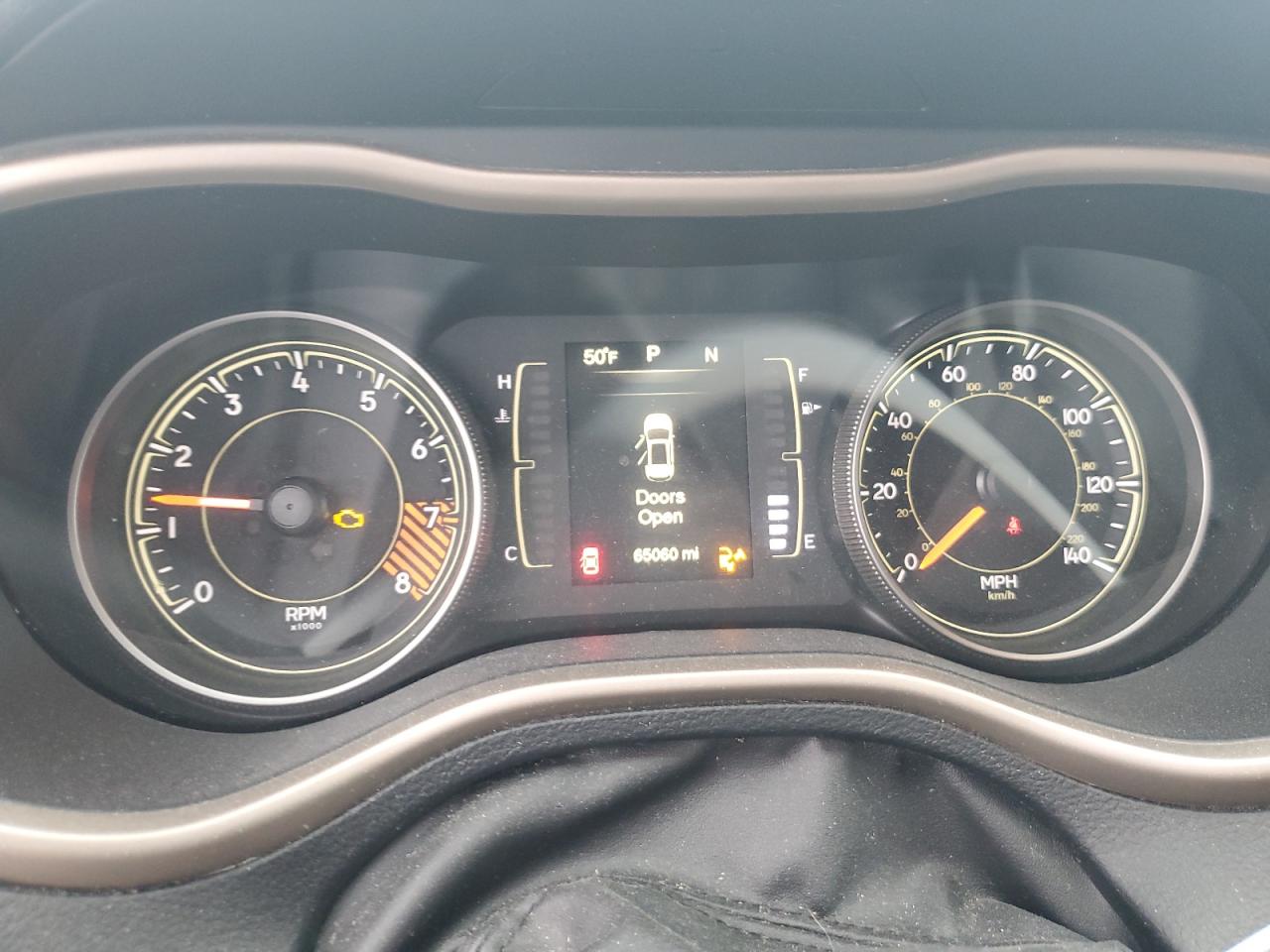 2015 Jeep Cherokee Latitude VIN: 1C4PJMCS7FW665774 Lot: 93677145