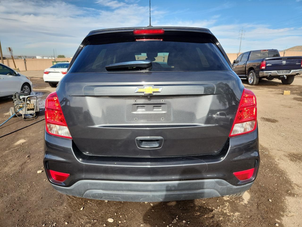 2020 Chevrolet Trax Ls VIN: 3GNCJKSB2LL183677 Lot: 92254445