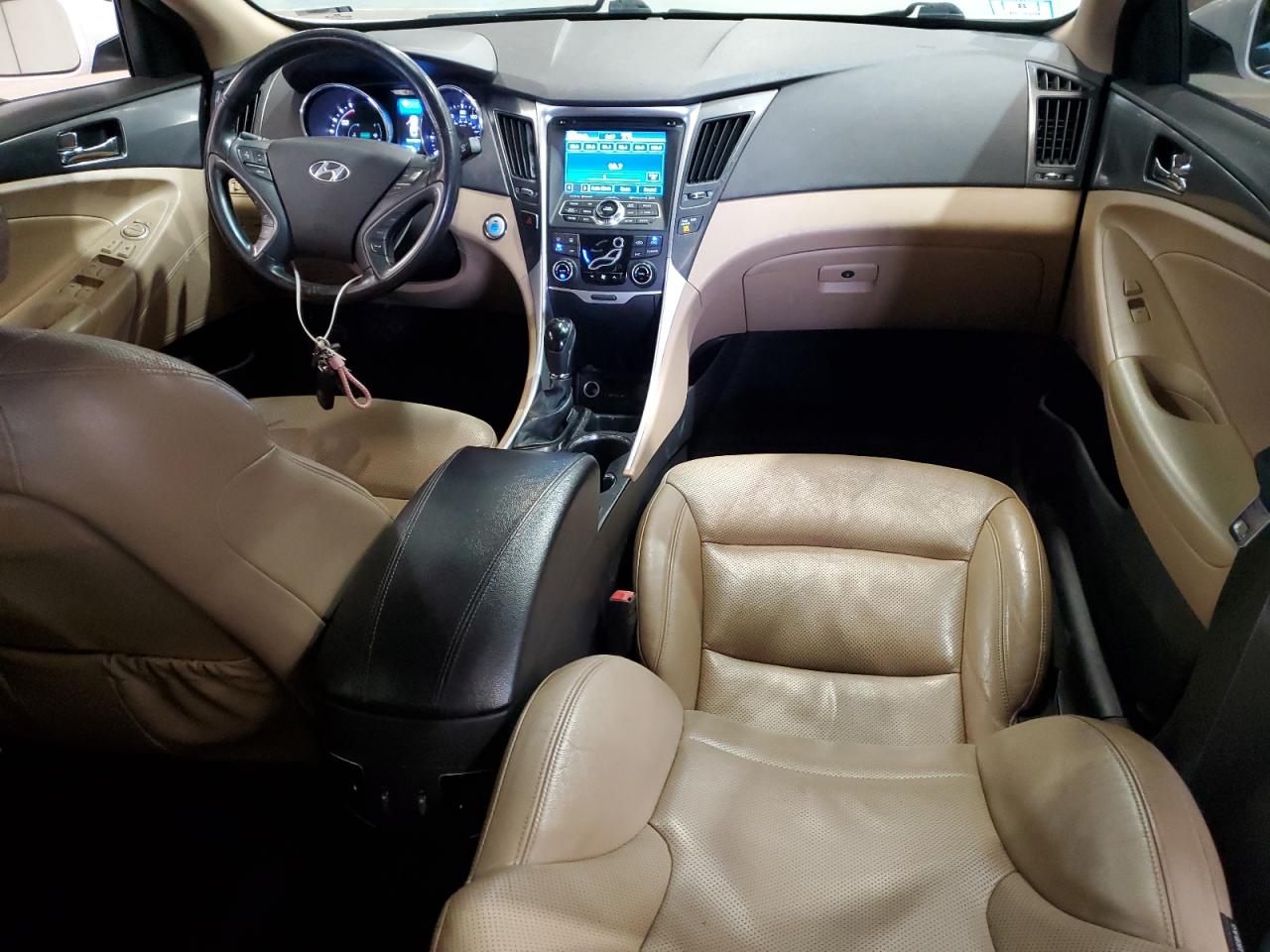 2013 Hyundai Sonata Hybrid VIN: KMHEC4A49DA084983 Lot: 92582835