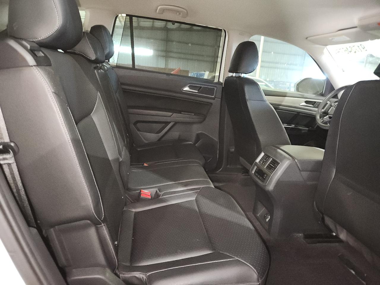 Фото: 1V2DR2CA1KC594914