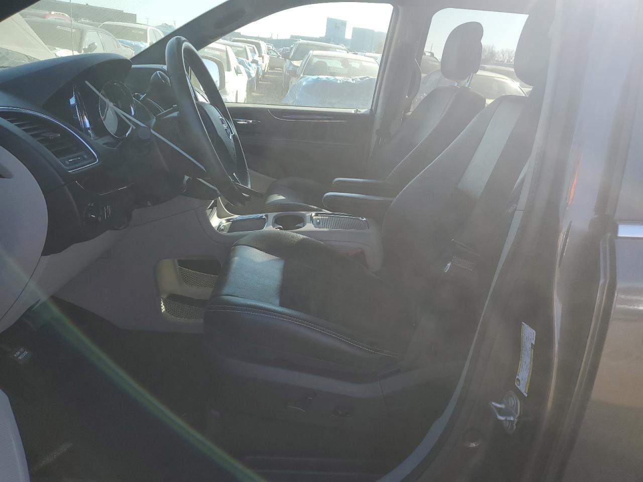 2018 Dodge Grand Caravan Sxt VIN: 2C4RDGCG4JR176103 Lot: 92858795