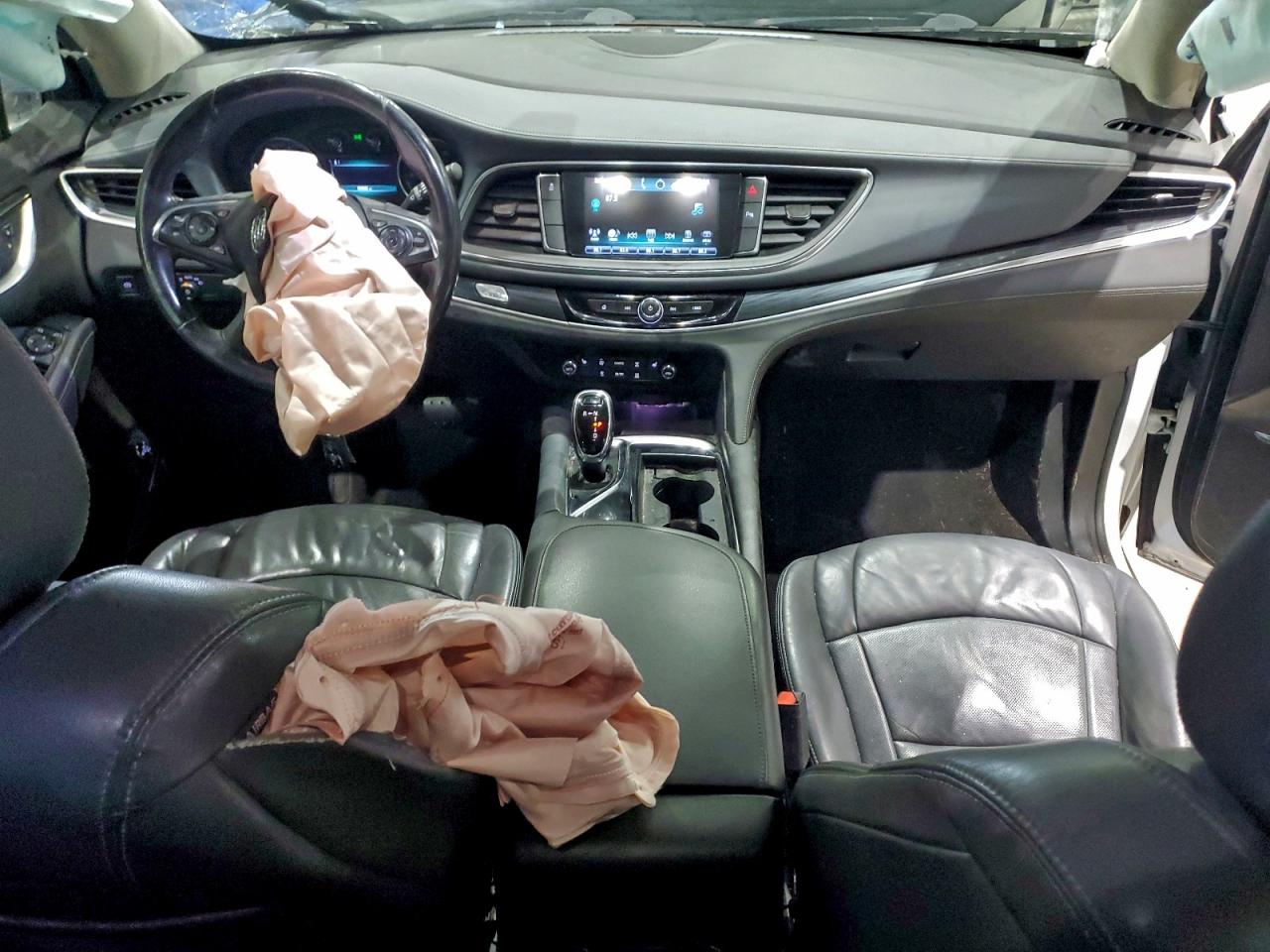 2018 Buick Enclave Essence VIN: 5GAERBKW4JJ153468 Lot: 92626795