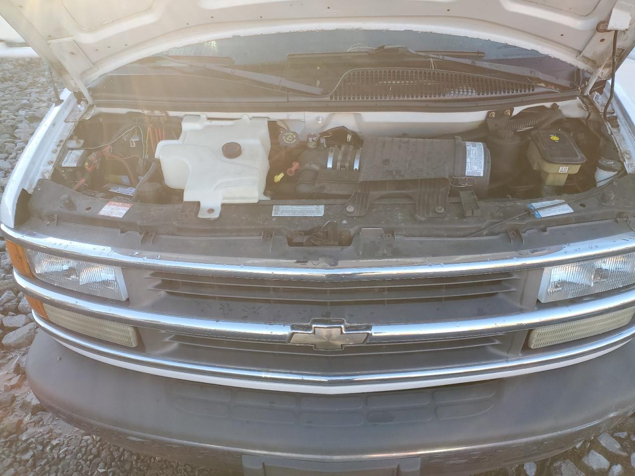 2002 Chevrolet Express G3500 VIN: 1GBJG31G521204355 Lot: 90723895