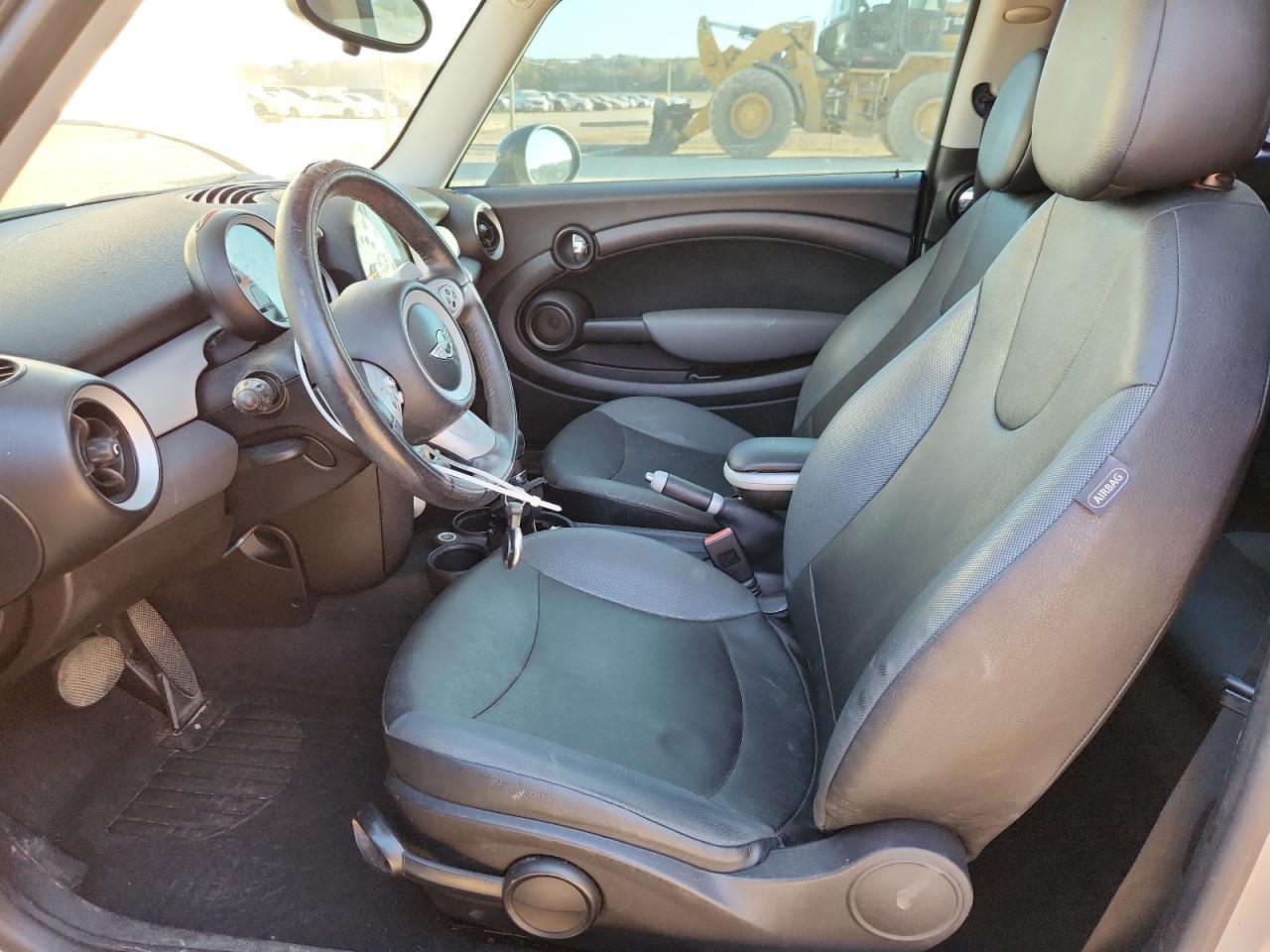 2009 Mini Cooper Clubman VIN: WMWML33519TN69126 Lot: 91985935