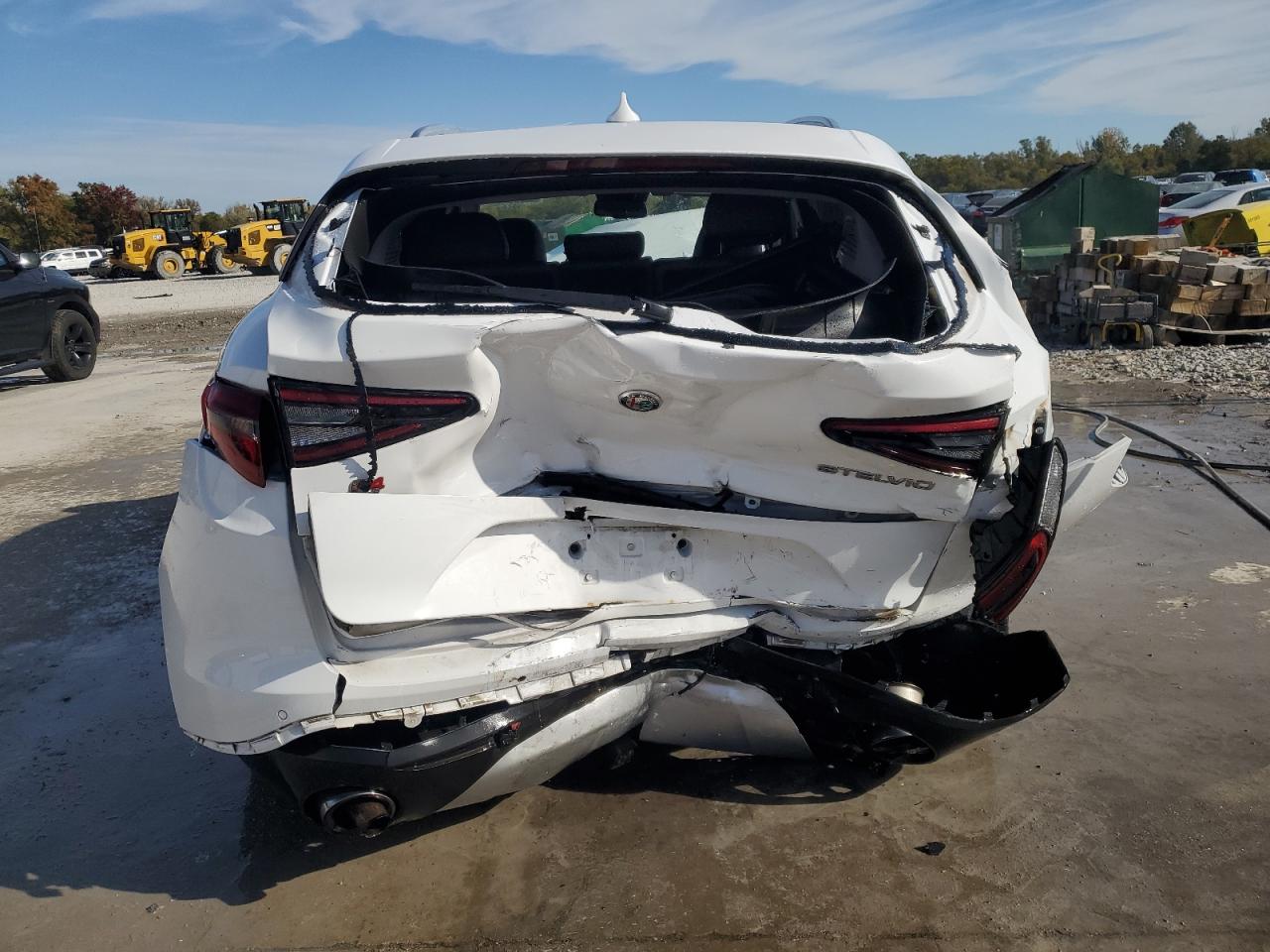 2018 Alfa Romeo Stelvio VIN: ZASFAKAN1J7C19353 Lot: 91092835