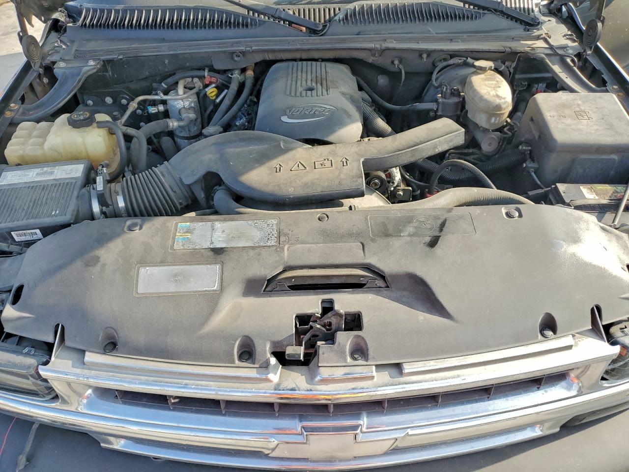 2003 Chevrolet Tahoe C1500 VIN: 1GNEC13ZX3R143901 Lot: 93479645