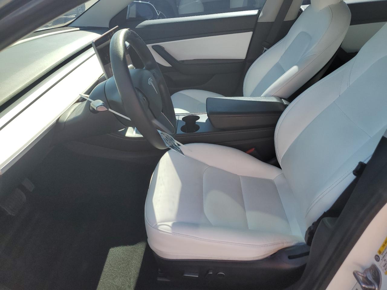 2021 Tesla Model 3 VIN: 5YJ3E1EB2MF919231 Lot: 93622665