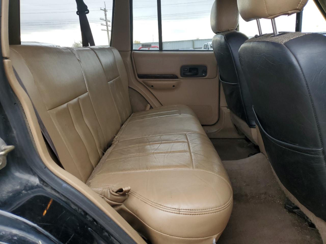 2000 Jeep Cherokee Limited VIN: 1J4FF68S3YL114404 Lot: 91598075