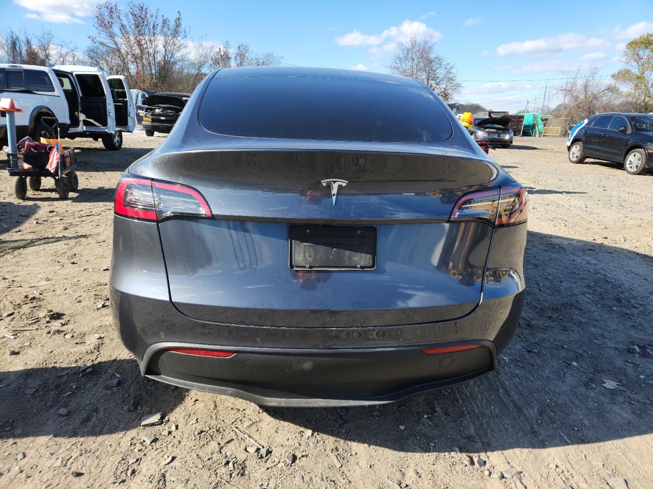 2021 Tesla Model Y VIN: 5YJYGDEE1MF151589 Lot: 92907095
