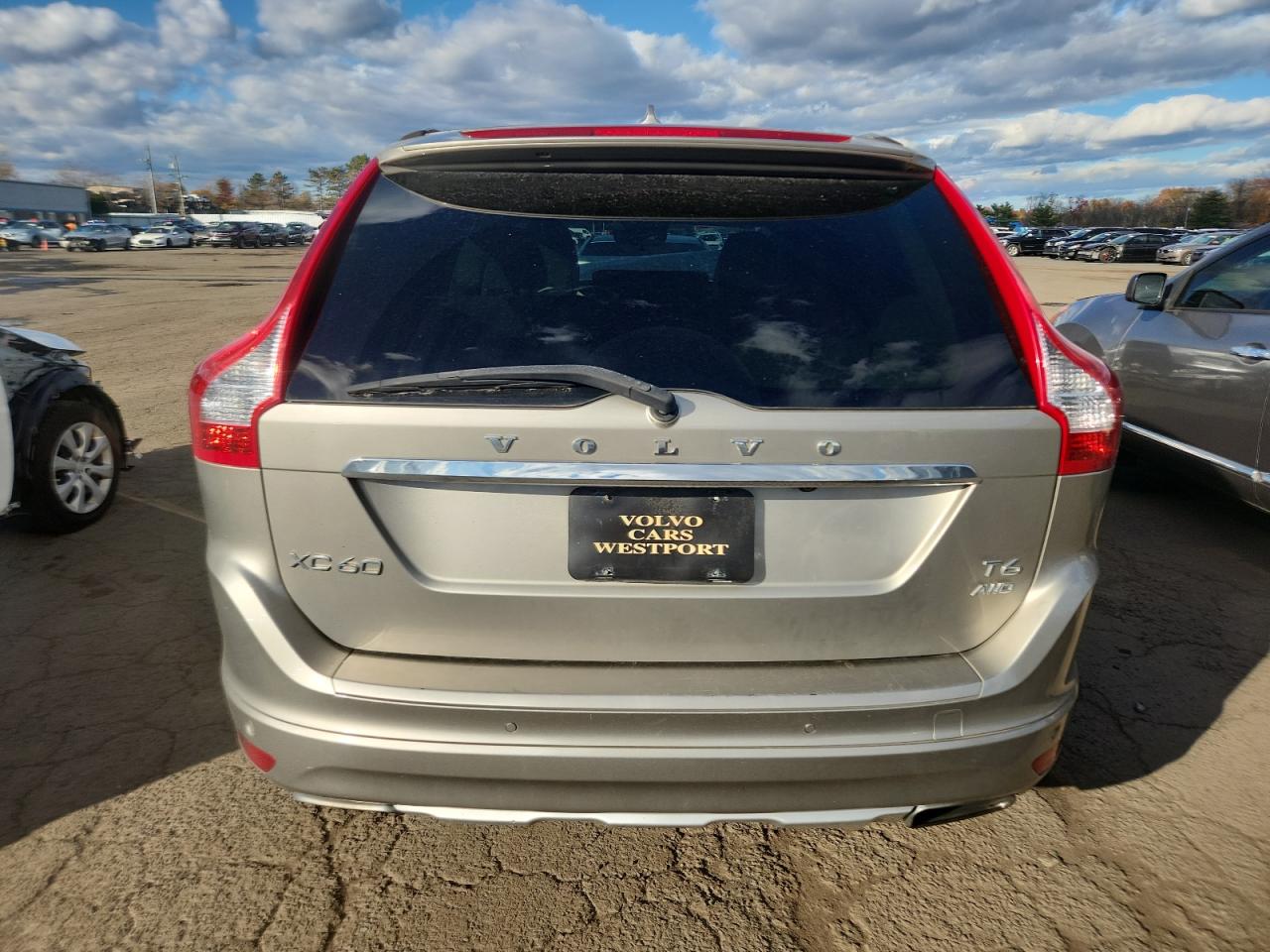 2015 Volvo Xc60 T6 Premier VIN: YV4902RK9F2762924 Lot: 91020015