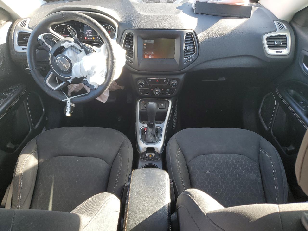 2019 Jeep Compass Sport VIN: 3C4NJCAB9KT636877 Lot: 91918225