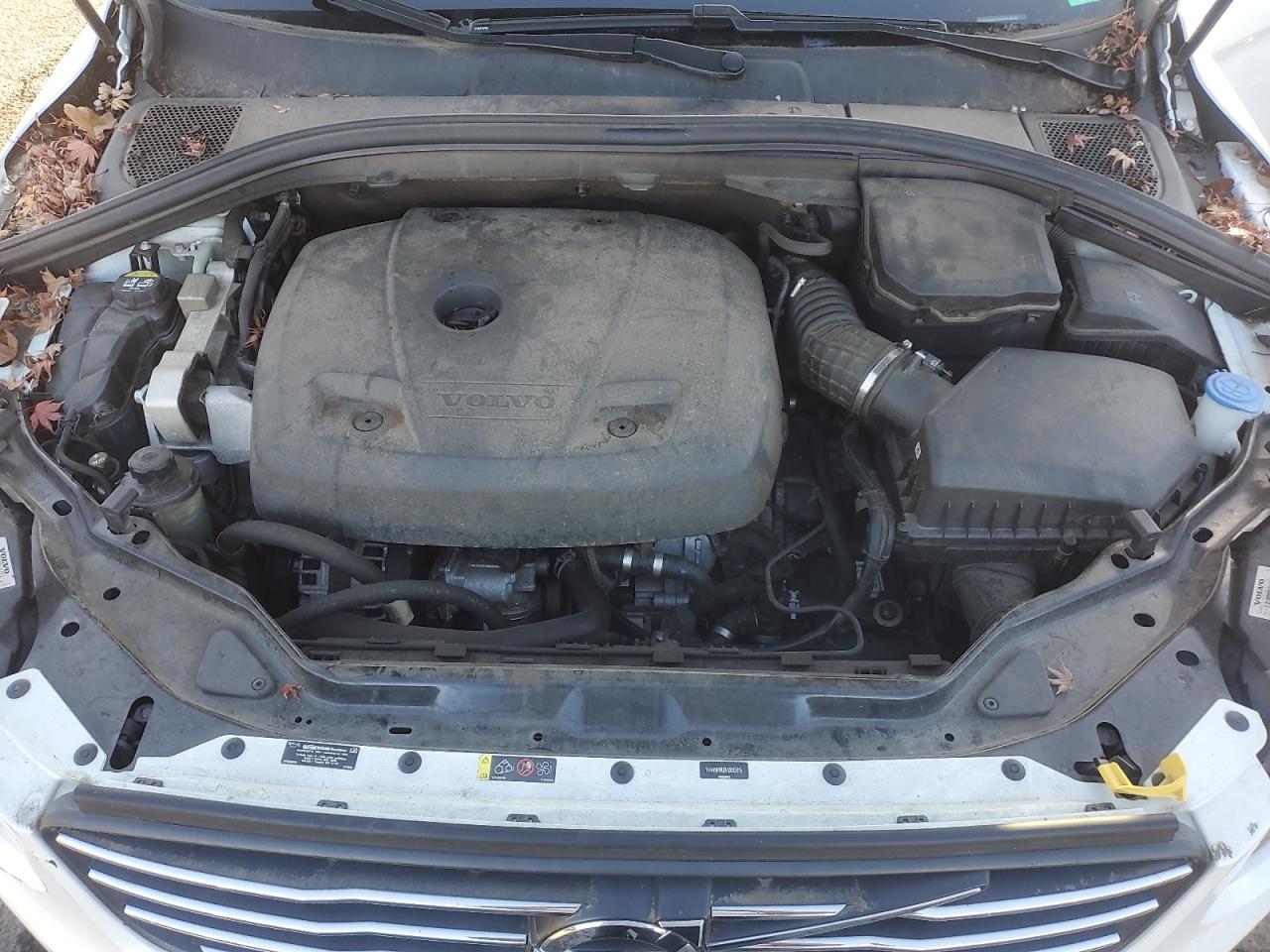 2017 Volvo Xc60 T6 Inscription VIN: YV449MRU0H2013915 Lot: 93345055