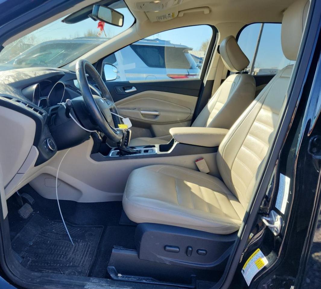 2018 Ford Escape Titanium VIN: 1FMCU9J95JUB59198 Lot: 92059875