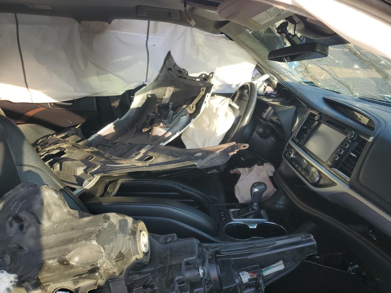 2019 Toyota Highlander Limited VIN: 5TDYZRFHXKS361553 Lot: 93644305