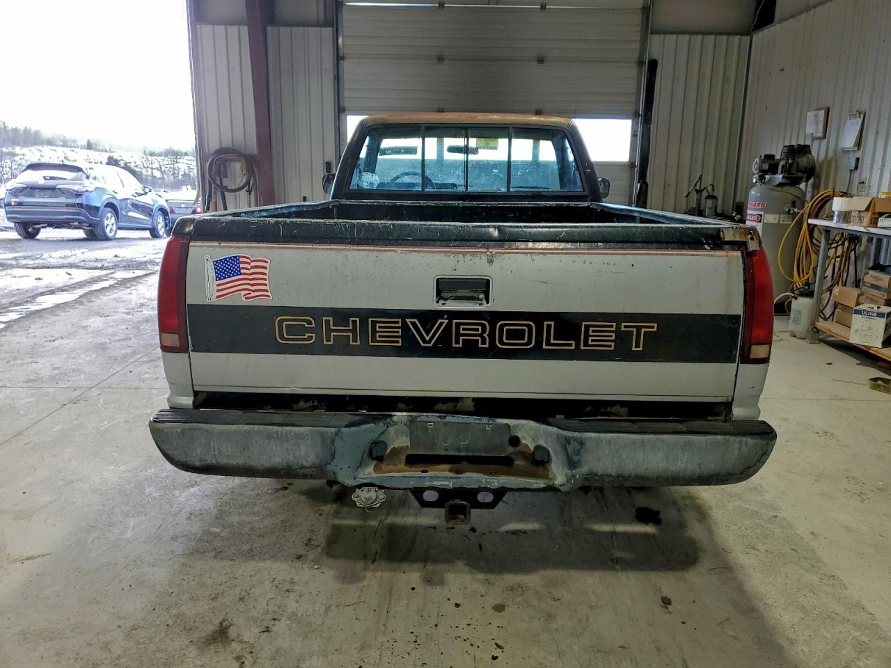 1990 Chevrolet Gmt-400 C1500 VIN: 2GCEC14K2L1147282 Lot: 93940165