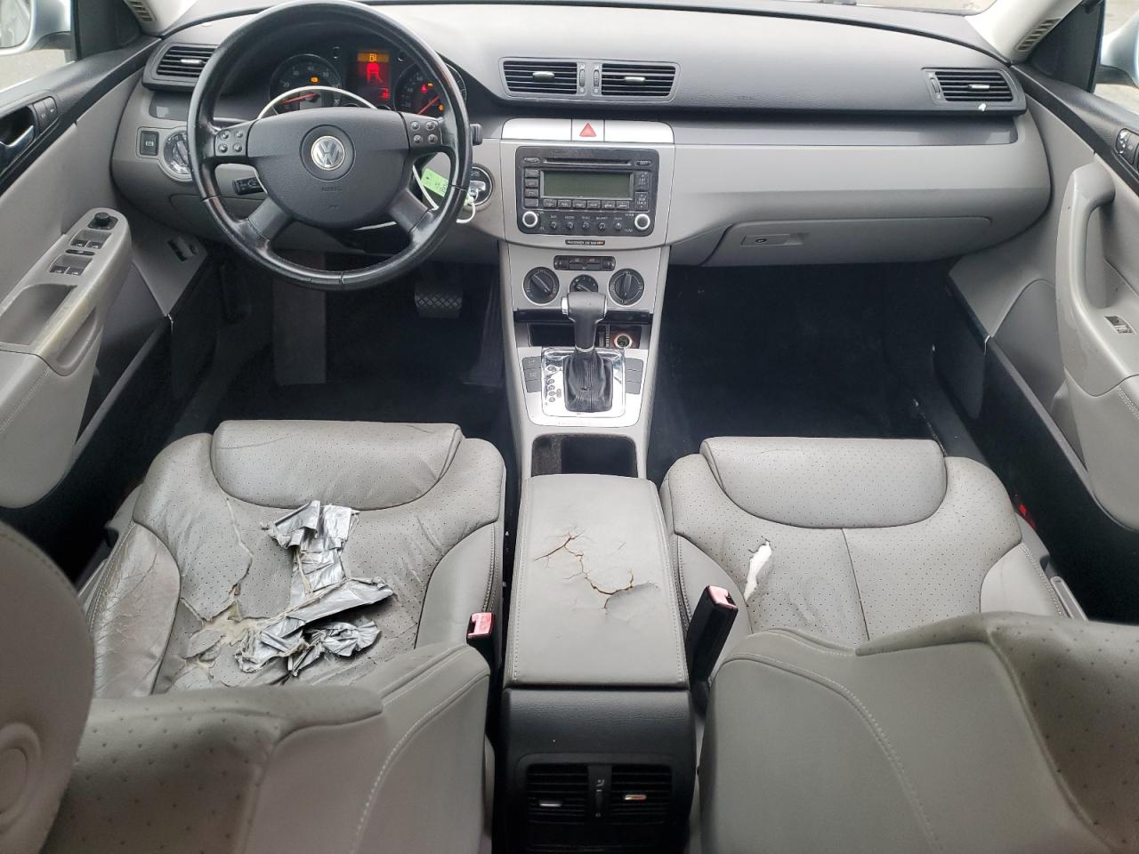 2006 Volkswagen Passat 2.0T Luxury VIN: WVWEK73C26P189751 Lot: 92800065