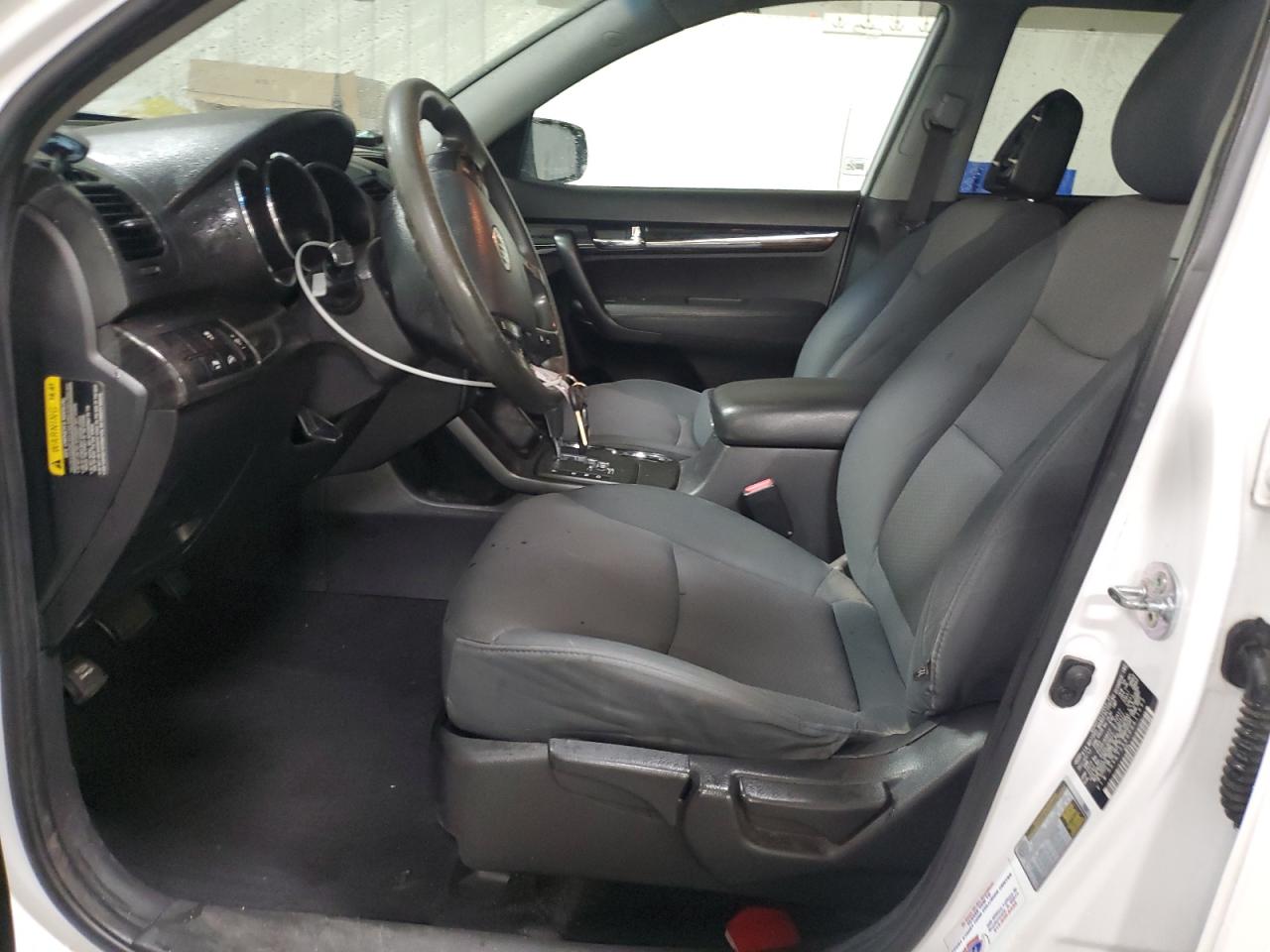 2013 Kia Sorento Lx VIN: 5XYKT3A60DG411693 Lot: 92675075