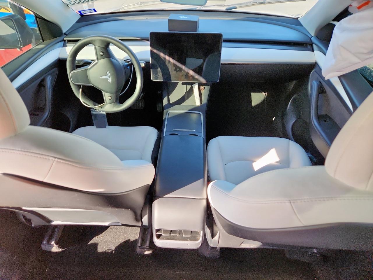 2022 Tesla Model Y VIN: 7SAYGAEE6NF521227 Lot: 92296355