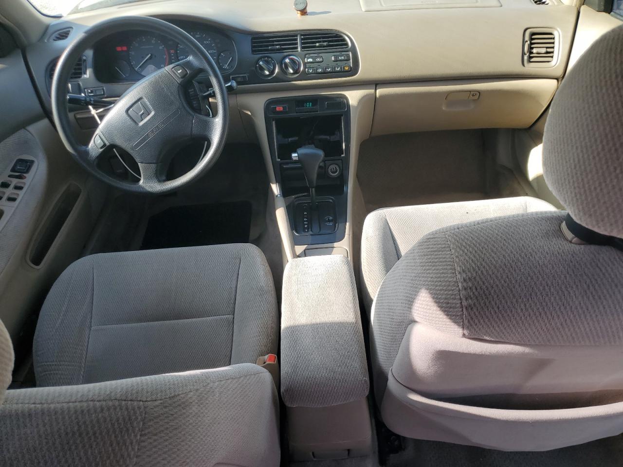 1996 Honda Accord Lx VIN: 1HGCD5630TA239631 Lot: 91126345