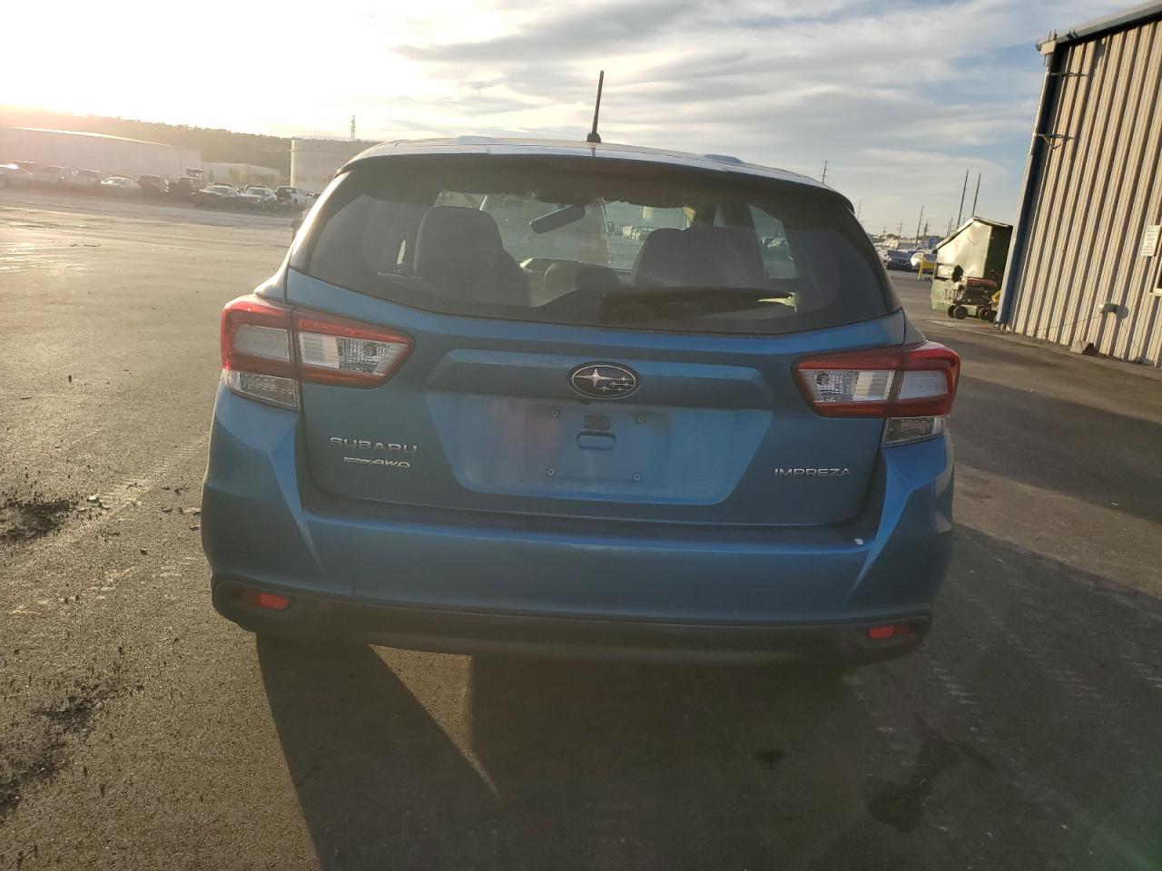 2018 Subaru Impreza VIN: 4S3GTAA69J1745694 Lot: 92490025