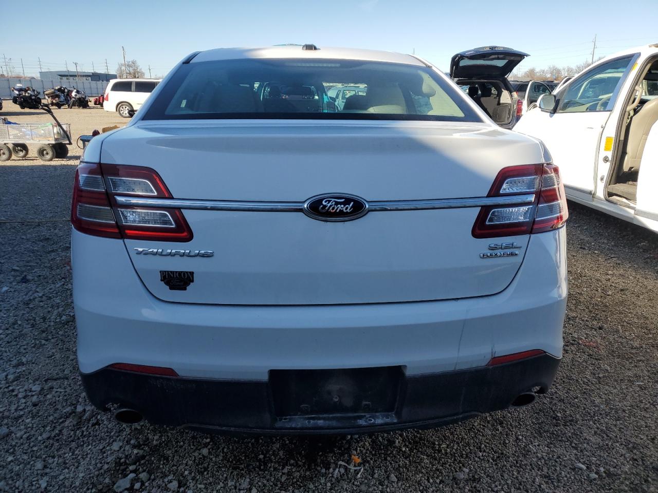2013 Ford Taurus Sel VIN: 1FAHP2E84DG197685 Lot: 92237105