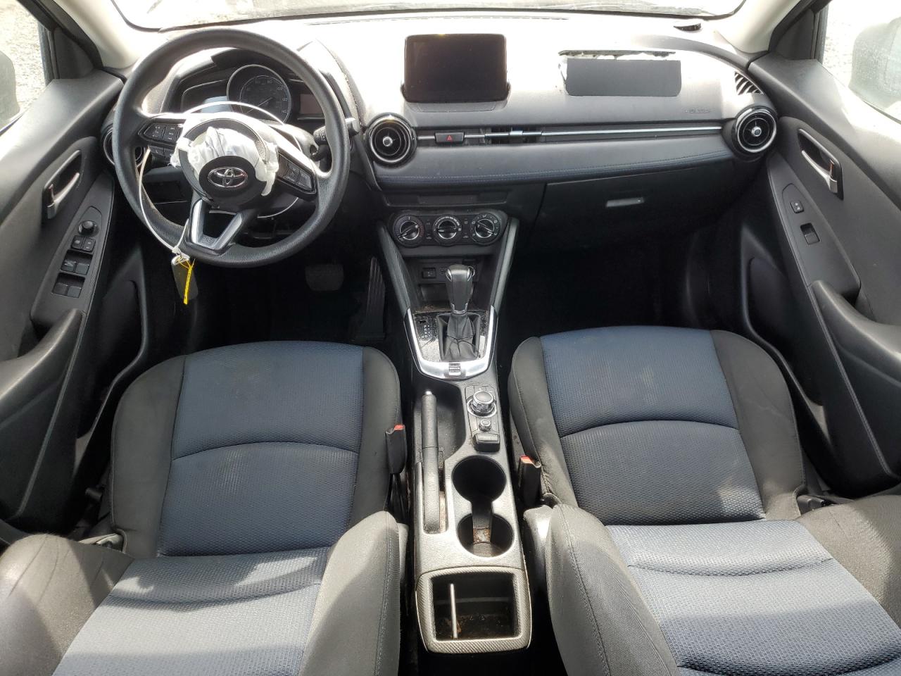 2020 Toyota Yaris L VIN: 3MYDLBYVXLY712001 Lot: 92403465