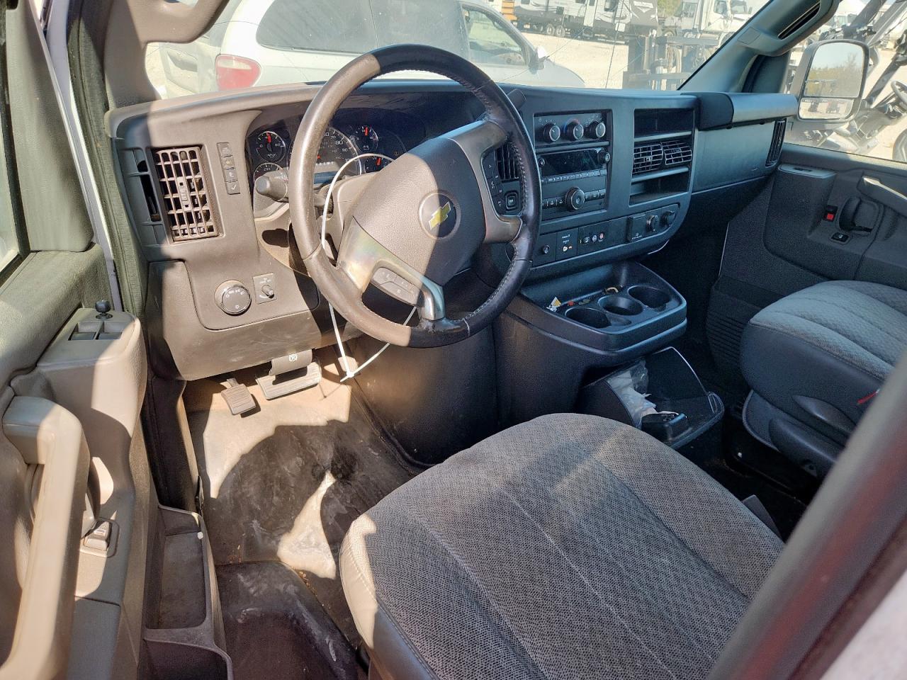 2019 Chev Express G3500 VIN: 1GCZGHFG4K1203363 Lot: 91975235