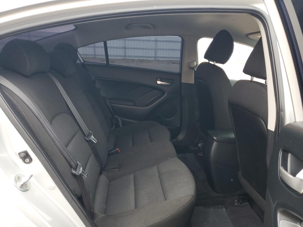 2017 Kia Forte Lx VIN: 3KPFK4A71HE006576 Lot: 93498525